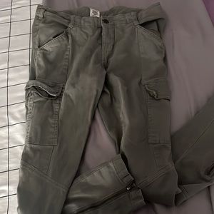 Cargo Sage Pants Low waisted